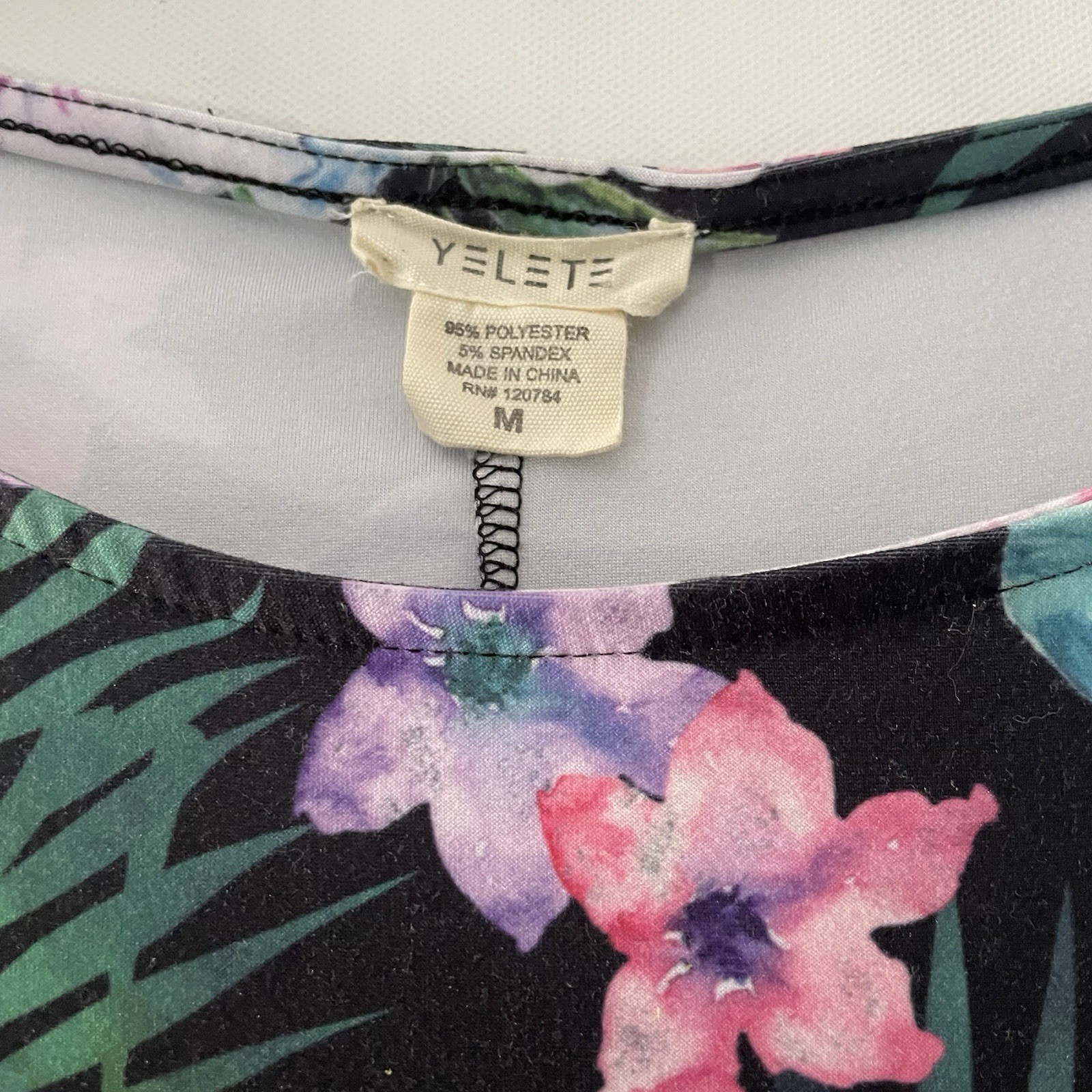 Yelete Women Size Medium Tropical Vibrant Floral Stretchy Beach Comfy Vaca Dress