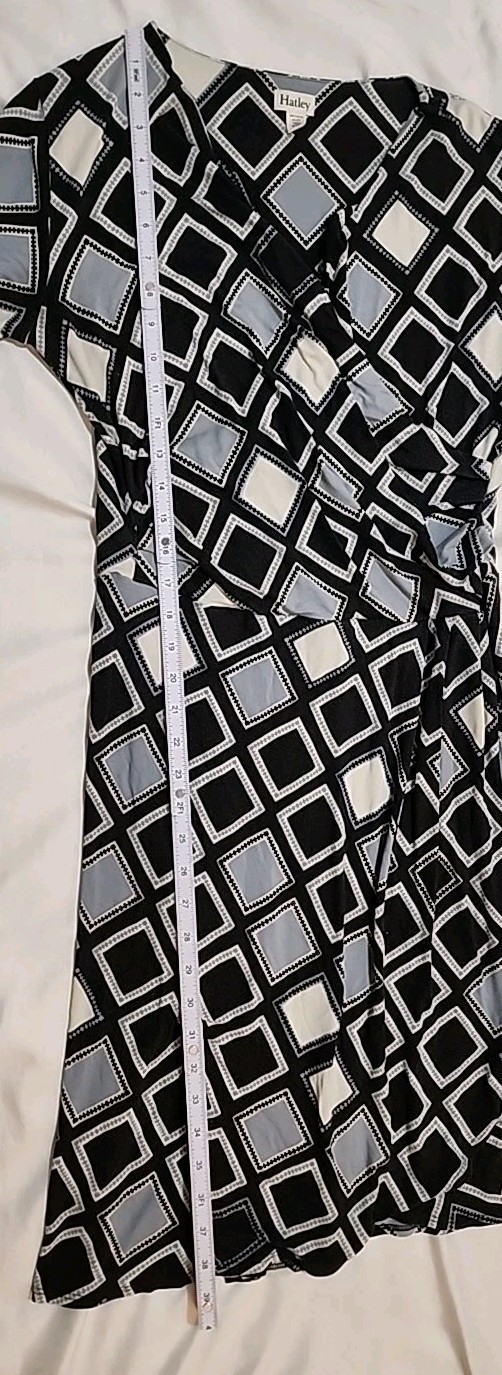 Hatley Faux Wrap Dress size Medium Geometric Print Navy Blue Stretch R1
