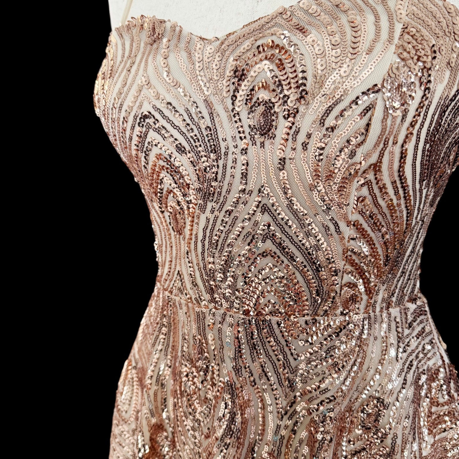 Windsor Rose Gold Sequin Skater Mini Dress Sz Small NWT Glam HOCO Party coquette