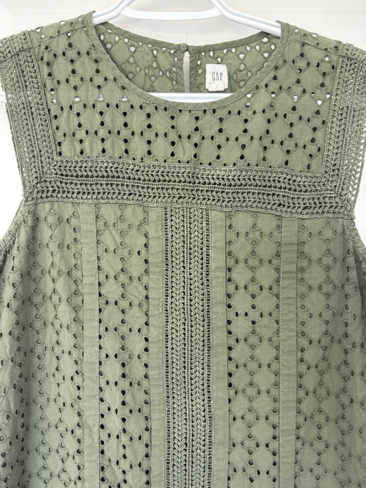 Gap Cypress Green Lace Eyelet Shift Dress size S Tall