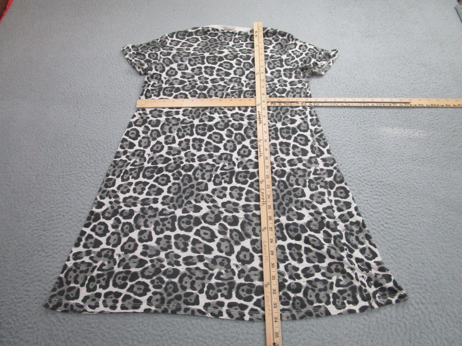 ATM Anthony Thomas Melillo Dress Womens Large Gray Black Leopard Print Crewneck