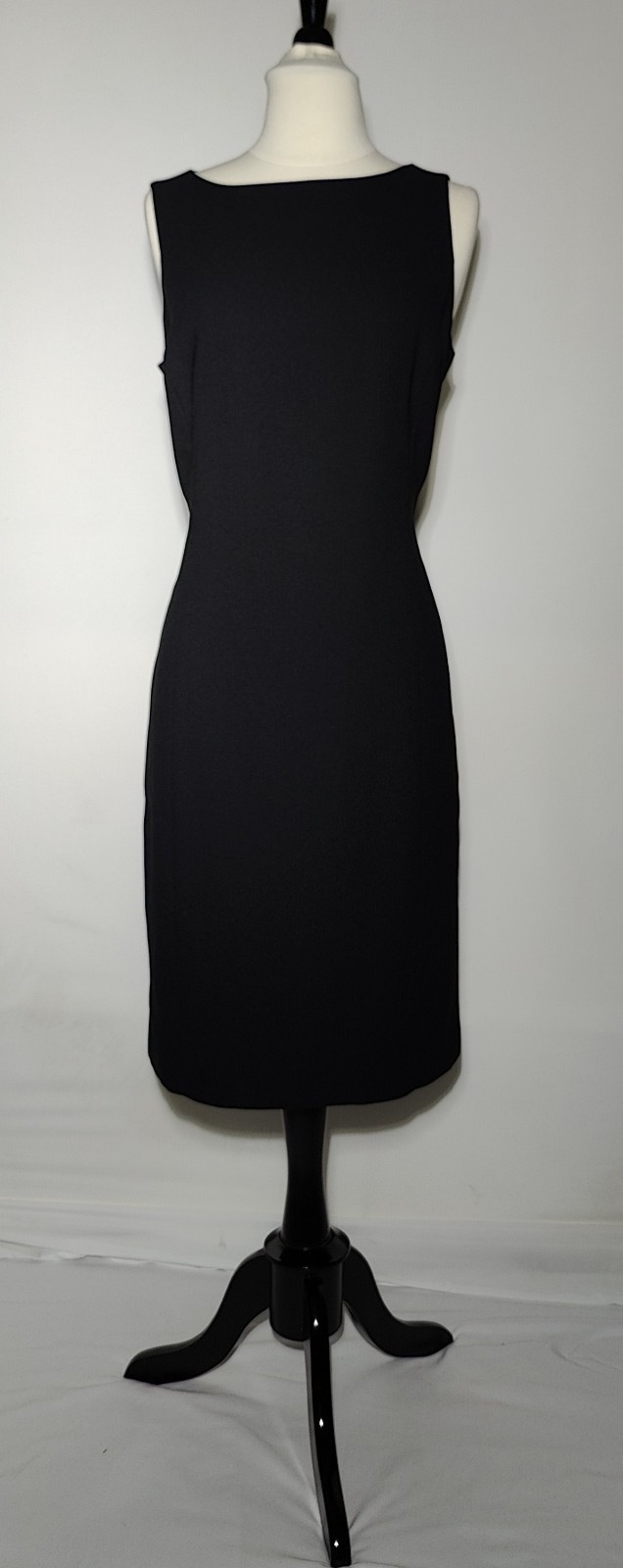 Liz Claiborne Size 10 Black Sleeveless Boatneck Sheath Dress LBD Work Cocktail.