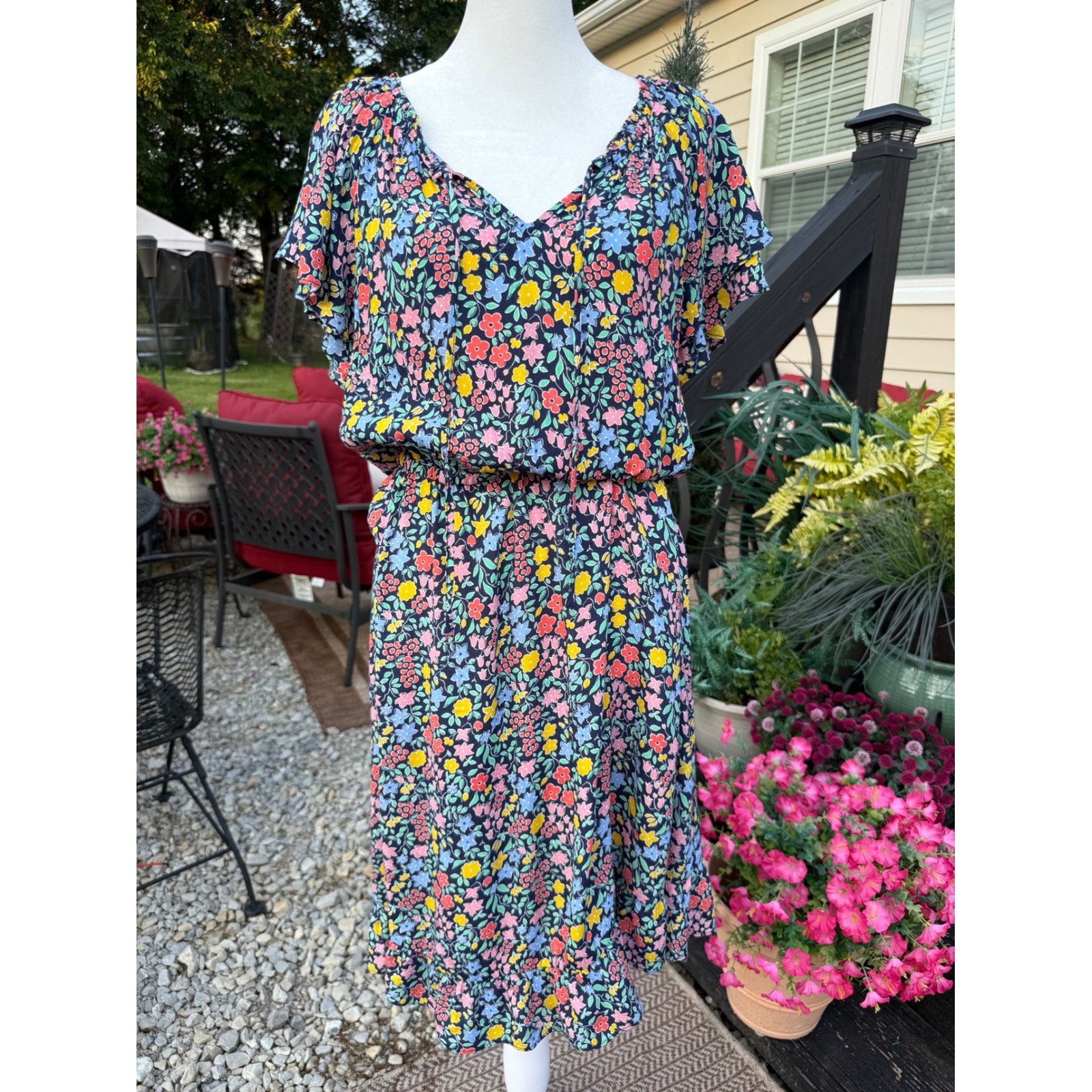 Talbots Petite Floral Flutter Sleeve Dress Navy Multi Color V-Neck Size 10P NWT