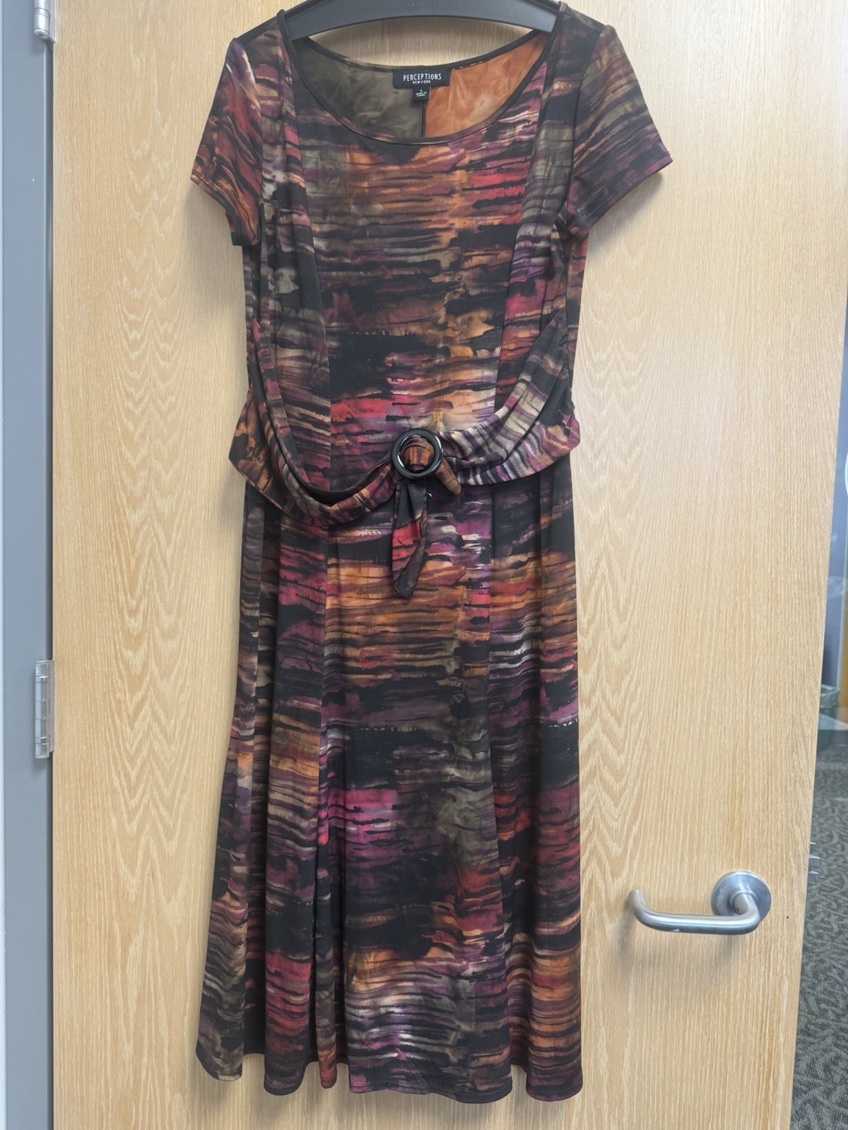 NWOT! WOMENS PERCEPTIONS NEW YORK SIZE LARGE SHORT SLEEVE MIDI DRESS