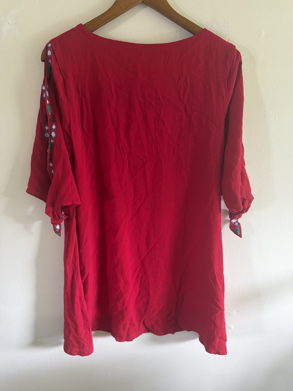 Red Embroidered Cold Shoulder Rayon Mini Dress size Small
