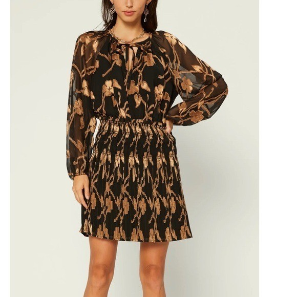 Current Air Los Angeles Floral Jacquard Mini Dress Long Sleeve size XS