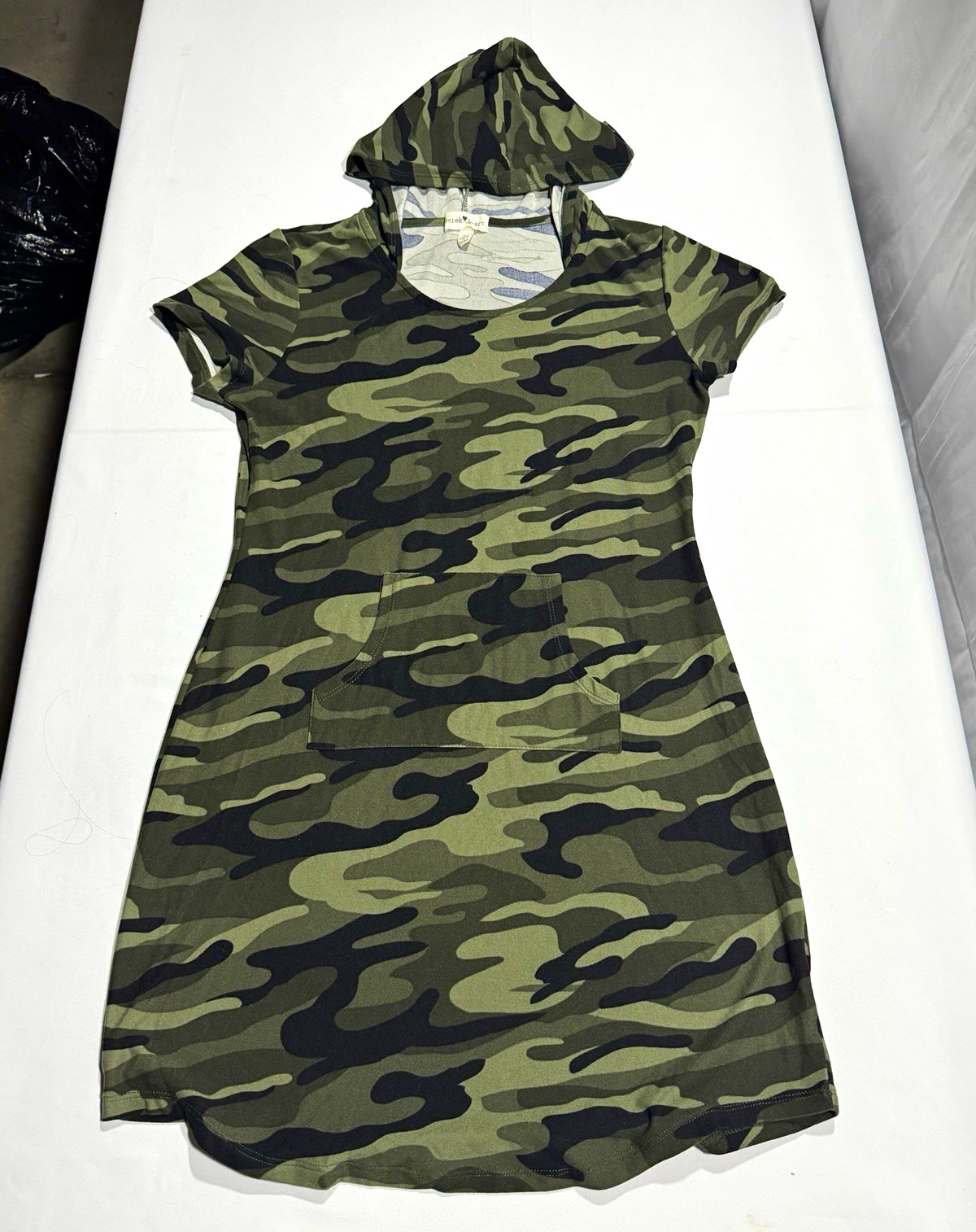 Derek Heart Women’s Large Camo Hooded Dress Short Sleeve Kangaroo Pocket Casual