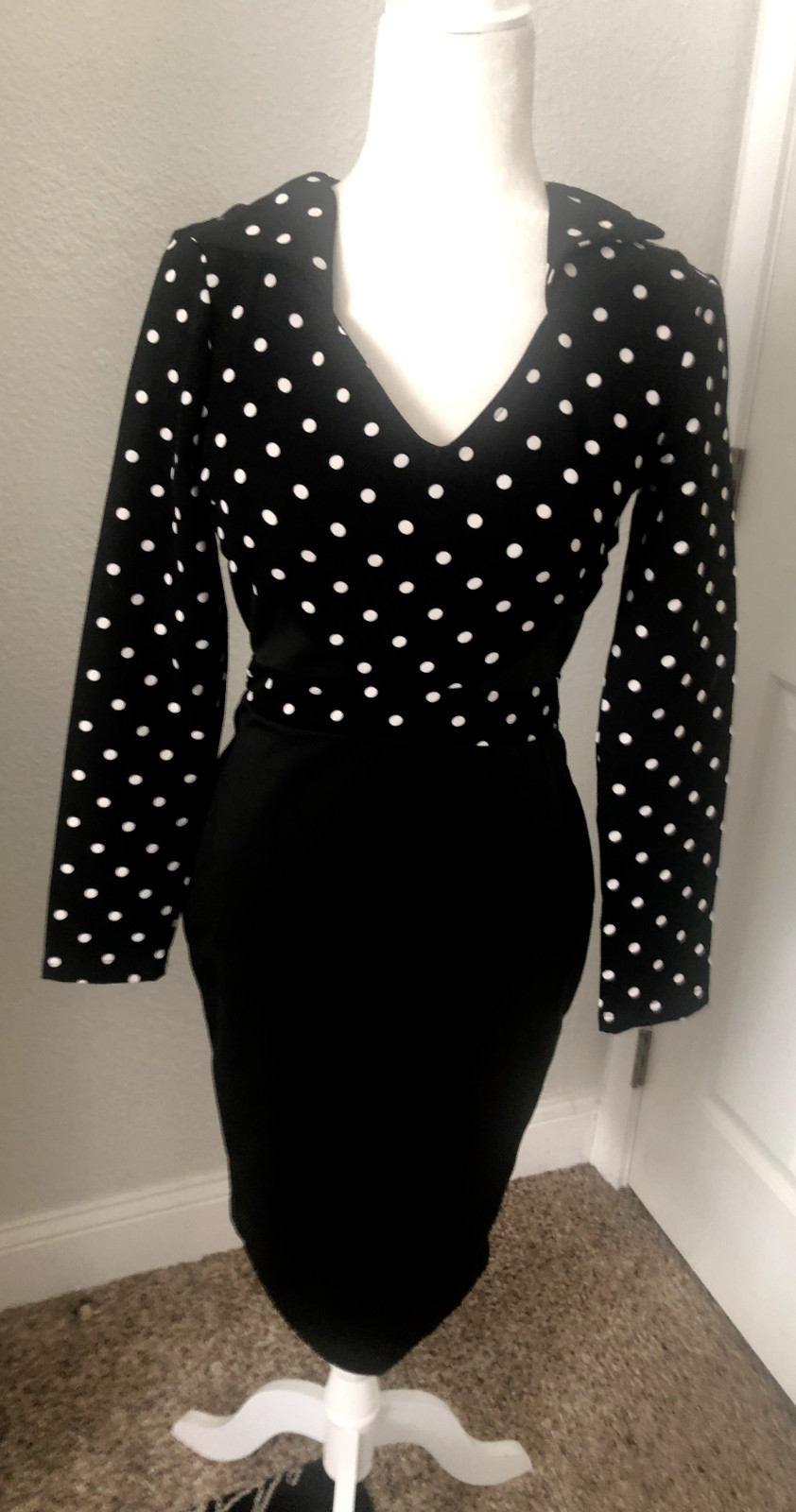New Sz M XS/S Black Bodycon Sheath DRESS SHIFT White Polka Dot L/S Knit Stretch