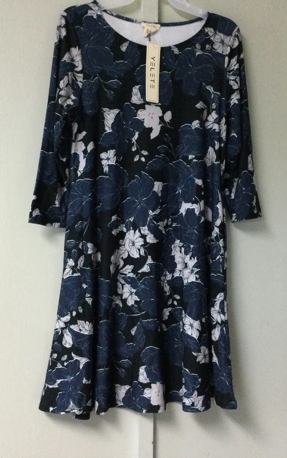 Yelete Women’s Size Small Dress Shift 3/4 Sleeve Navy Crewneck Pockets New