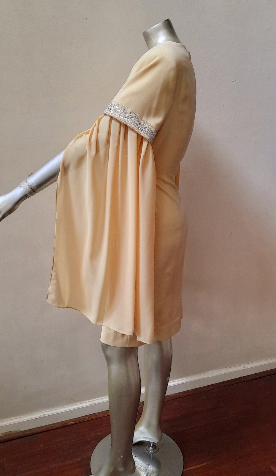 BELL SPLIT SLEEVES BEADED TRIM EMPIRE WAIST MOD MIDI SHEATH DRESS sz 12