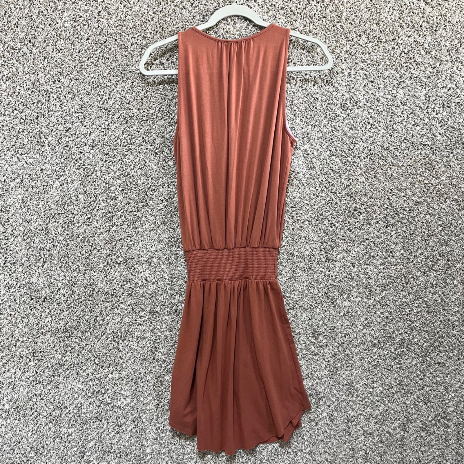 Lilla P Dress Womens Small Rust Sleeveless Smocked Waist Viscose Blend Crew Neck