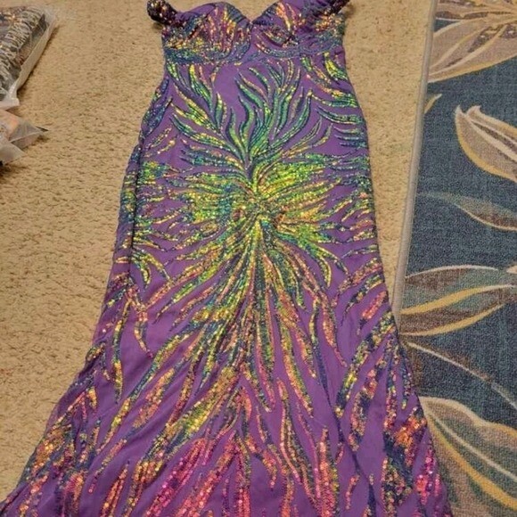 Purple, Graphic, Random Print, Contrast Sequined, Off Shoulder Mermai…