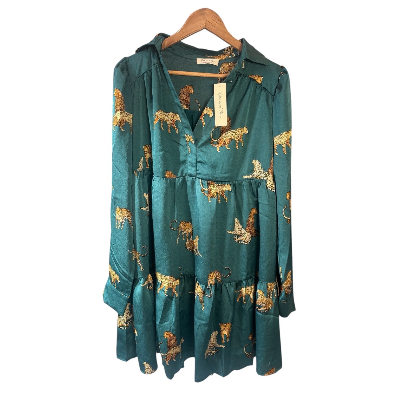 NWT Doe and Rae Green Leopard Print Tiered Shirt Dress Long Sleeve Women’s Large