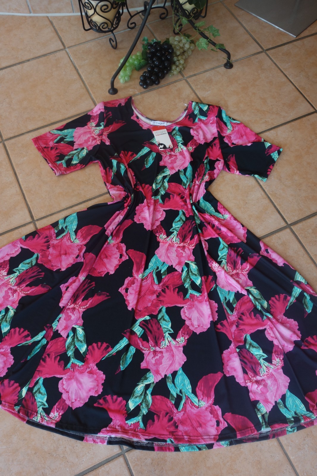 MAGNA Dress Spring Summer 44 46 NEW Pink Tones Floral Stretch A-Line LAGENLOOK