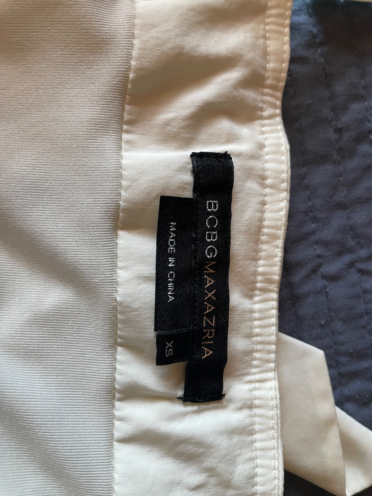BCBGMAXAZRIA Bubble Hem Dress Size Ivory Ruffles XS
