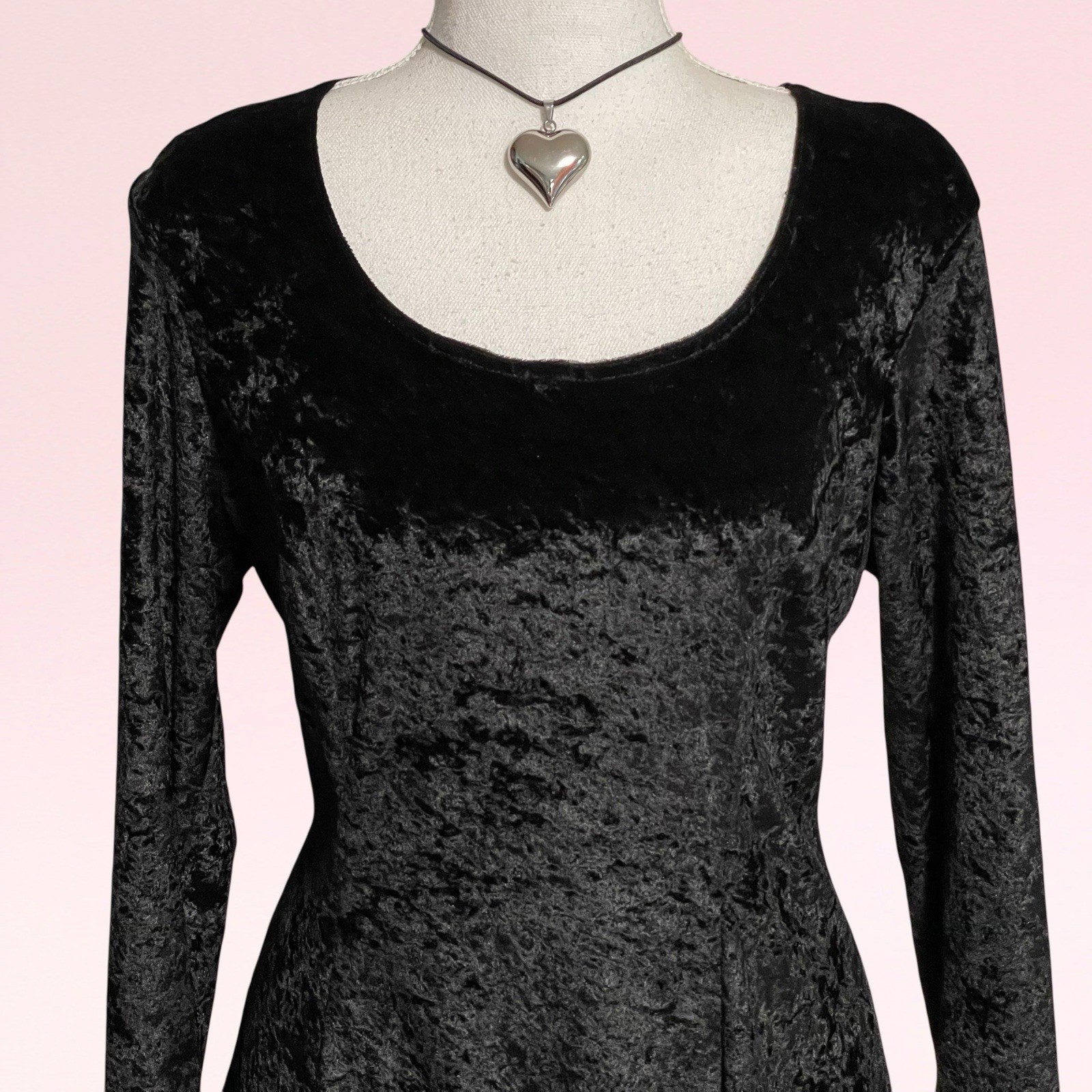 vintage y2k goth witchy black crushed velvet dress 8 dark fairy long-sleeve boho