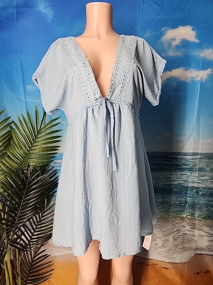 Nwt CUPSHE Women’s V Neck Blue Dress Cover Up Size Medium..
