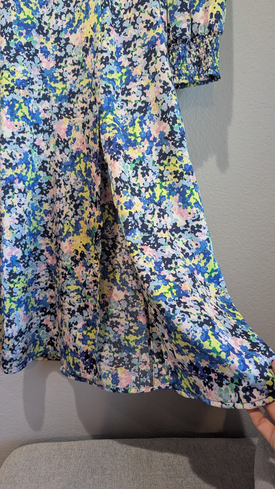 AQUA S Multicolor Floral Chiffon V-Neck A-Line Midi Dress Smocked Cuffs
