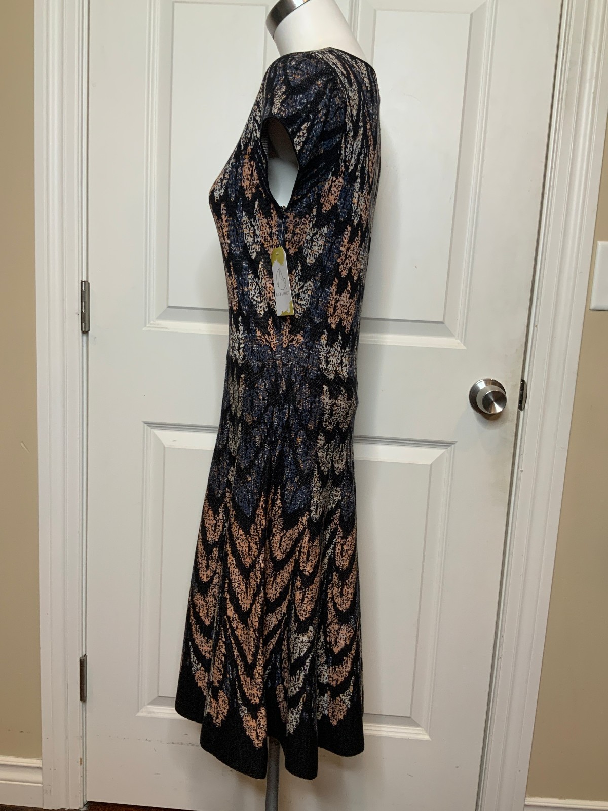 BCBG Max Azria Multicolor Abstract Silk Blend V-Neck A-Line Dress, Size M