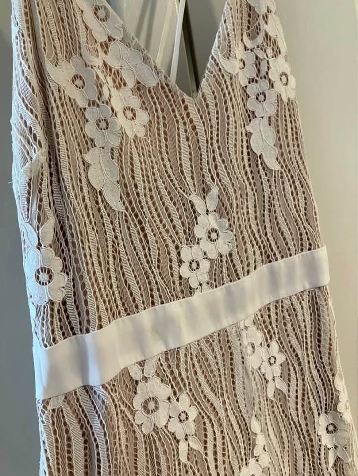 WAYF White & Beige Lace Maxi Dress (S)