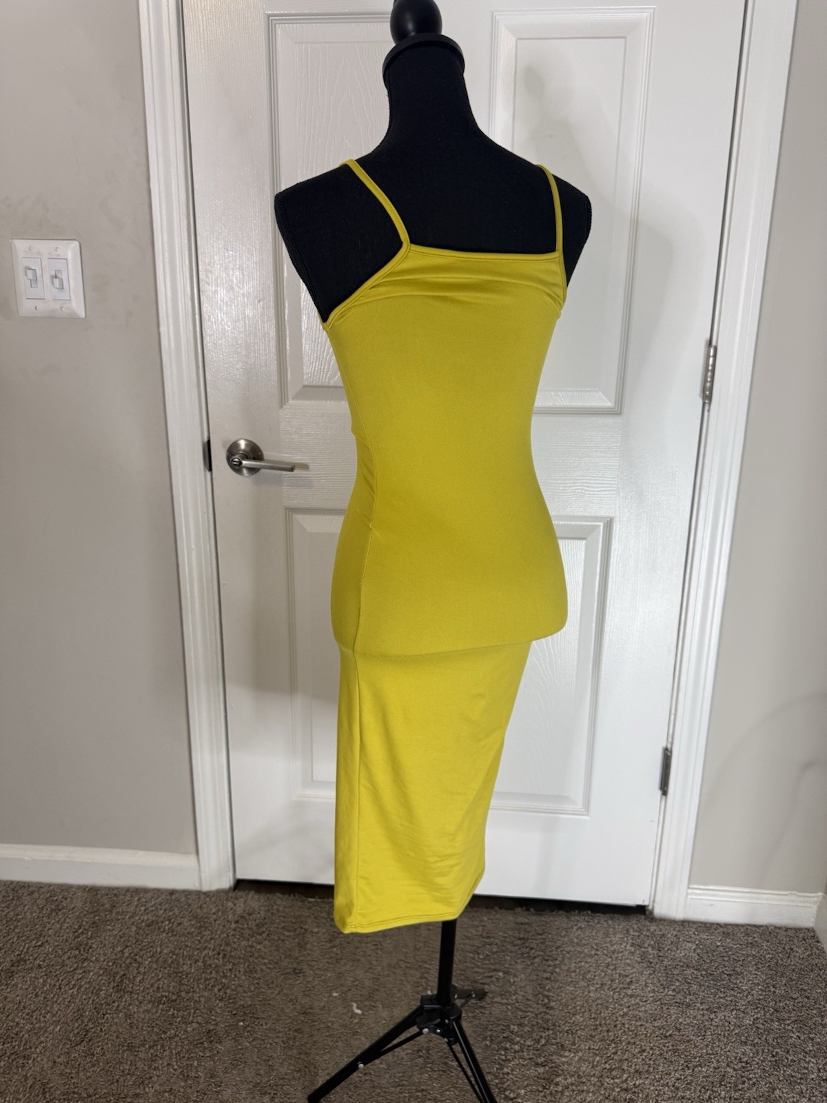 Women’s Yellow Knit Square Neck Strappy Stretch Bodycon Midi Dress Size S