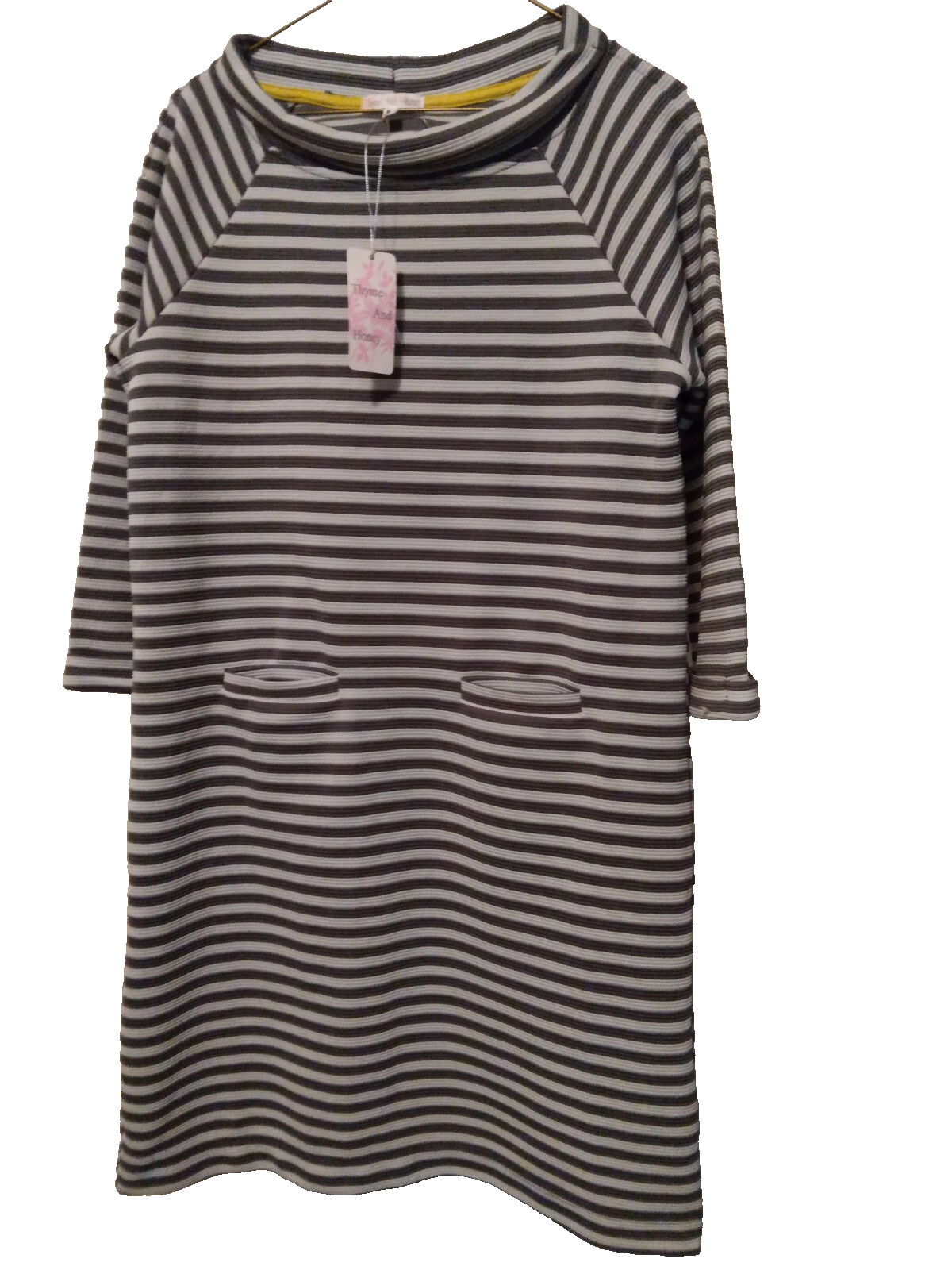 NWT Thyme & Honey Ribbed Stripe Pockets Shift Dress Sz s/m Retro Y2K White Gray