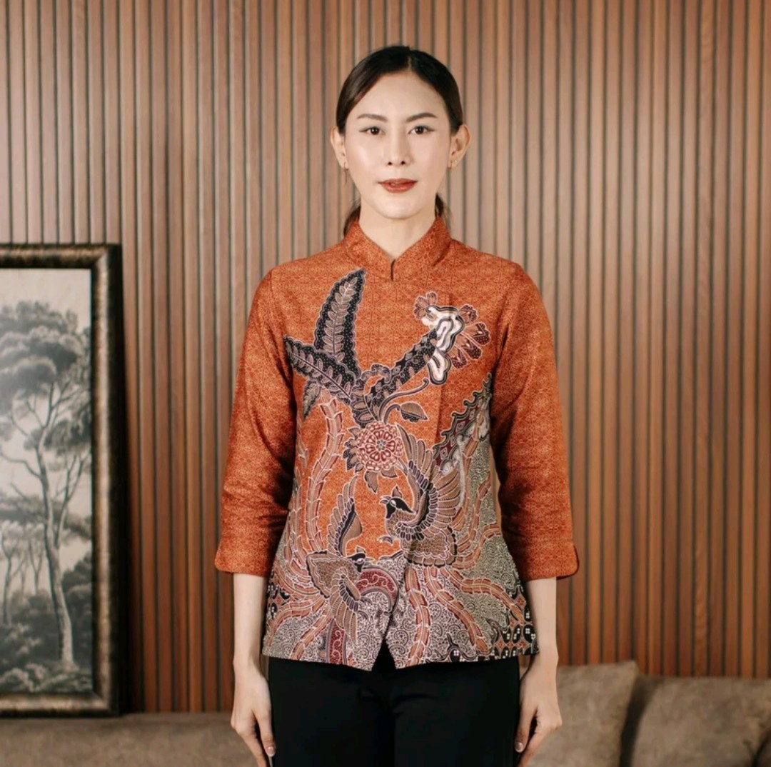 Adyatma Sasmaya Terracotta Blouse Women’s Batik Janggan Cotton