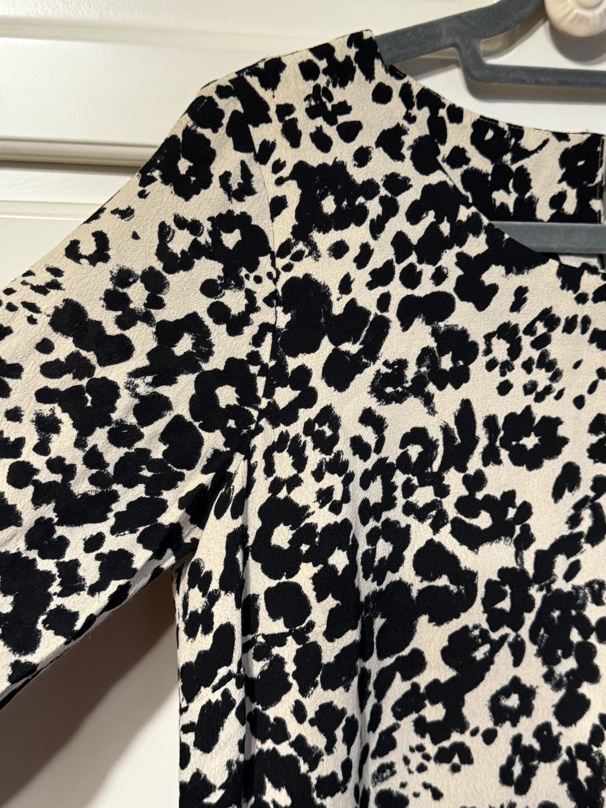 J. CREW Long Sleeve BLACK-IVORY Rayon Animal Print Pocketed Shift Short Dress XS