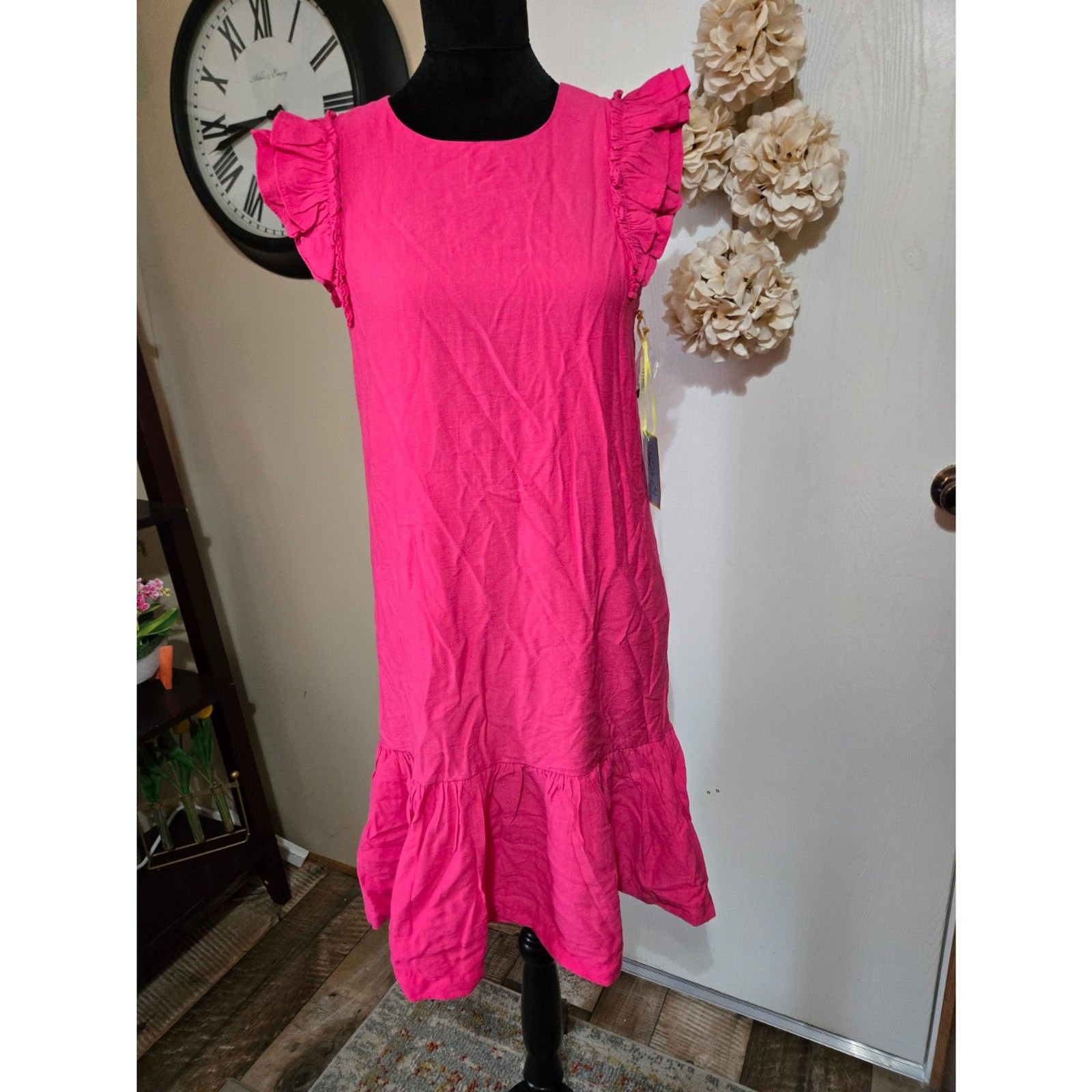 CeCe – Bright Rose Ruffle Sleeve Shift Dress (NWT) – Size 4