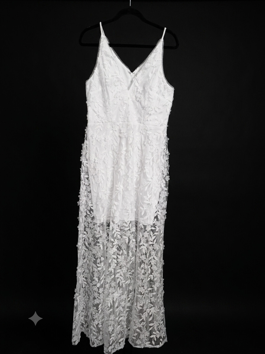 XSCAPE Women’s Sz 10 White Ivory Sequin Gown 3D Floral Appliqué Maxi NWT