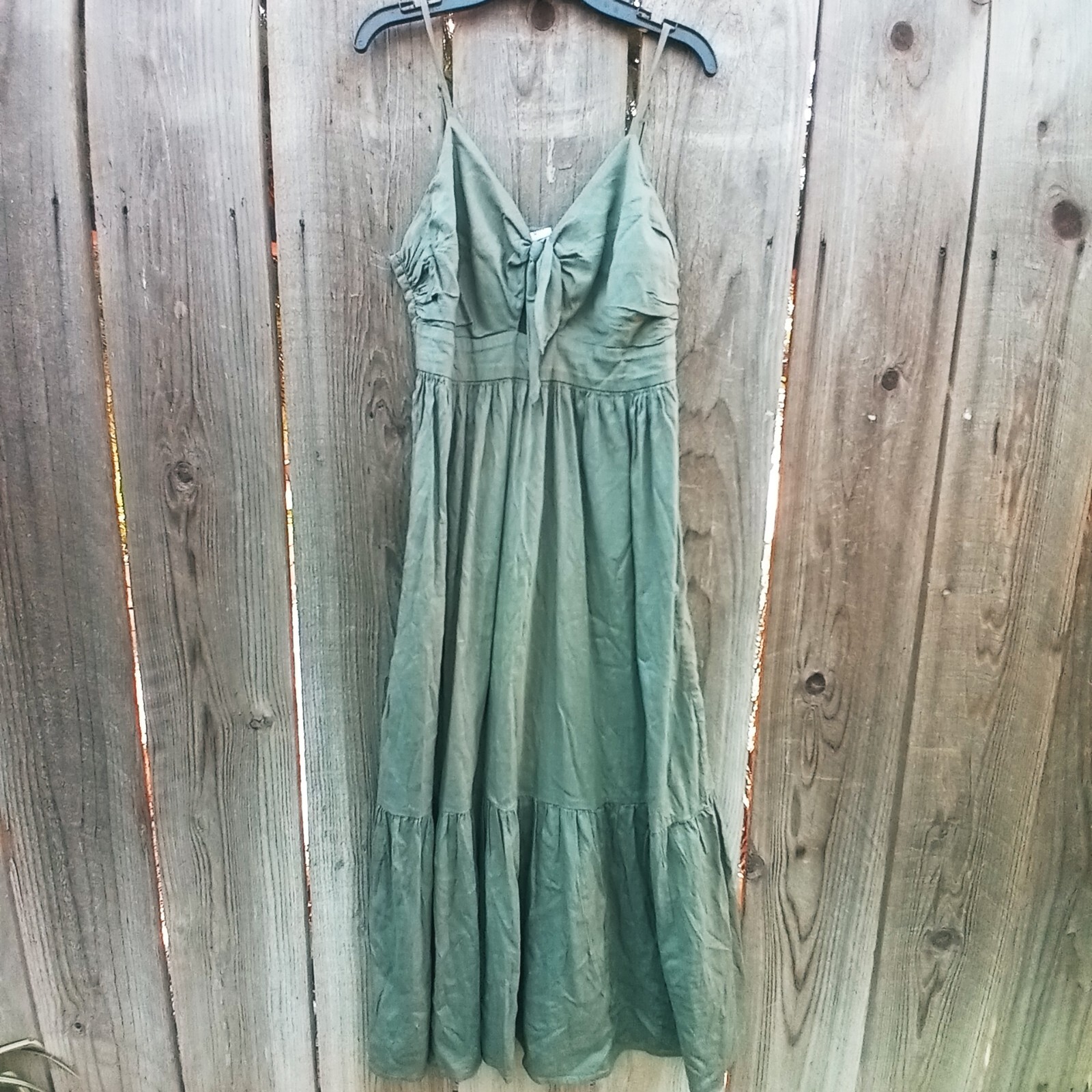 Gap Tie-Front Keyhole Tiered Maxi Dress S Olive Green Pullover V-Neck Smocked