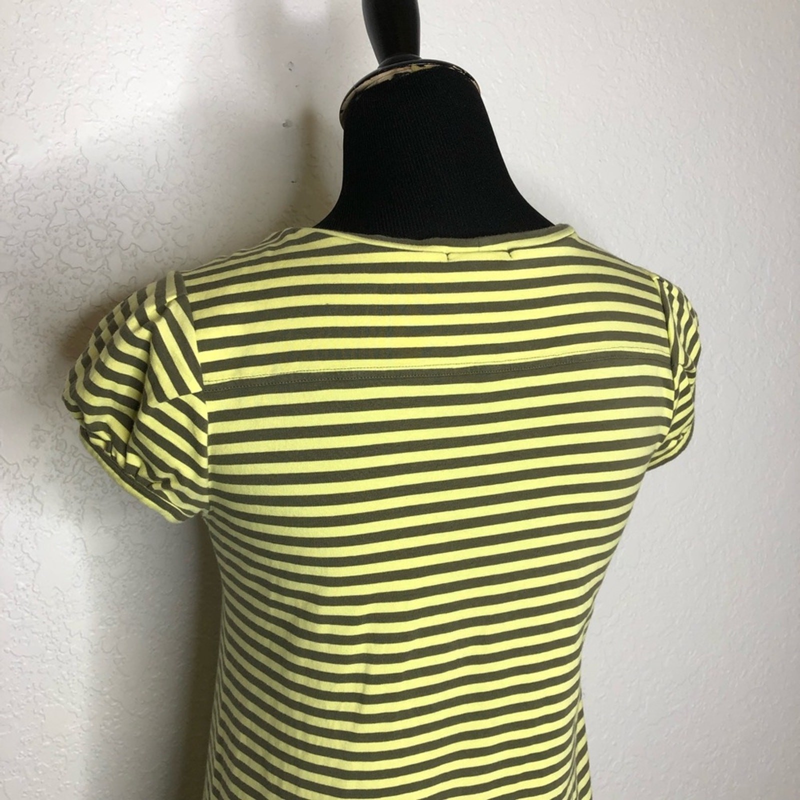 Theory yellow brown striped cap sleeve tee dress size Medium