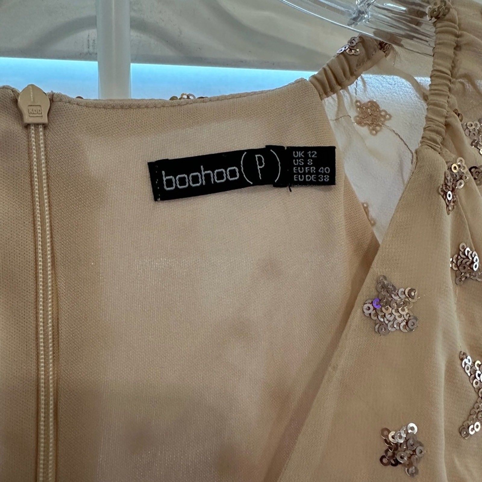 Boohoo Petite Glitter Star Sequin Ruffled Mini Dress Woman’s Size 8