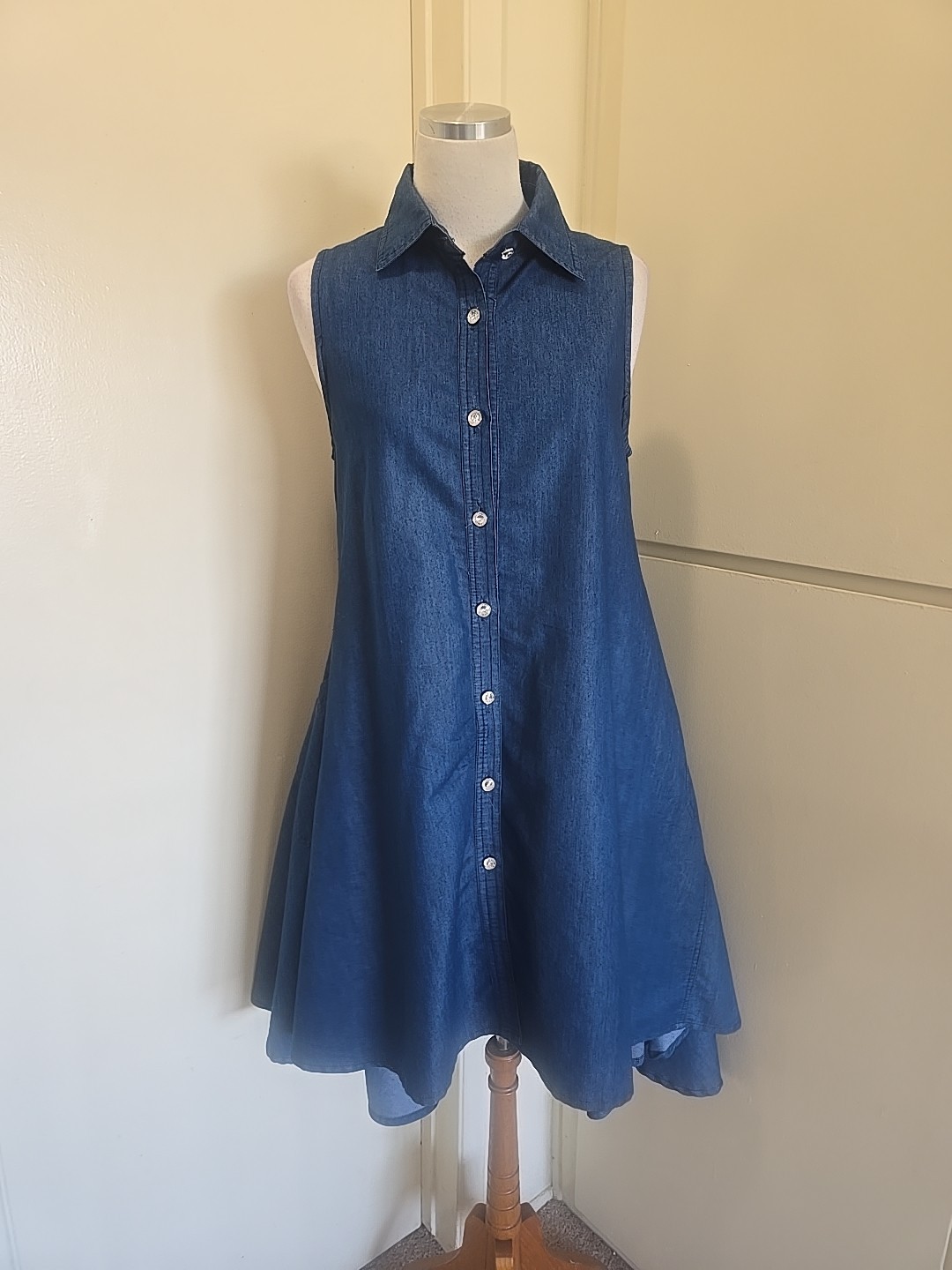 Step in Style Dress Hi Low Hem Short Blue Denim Bling Buttons, Pockets, EUC, S