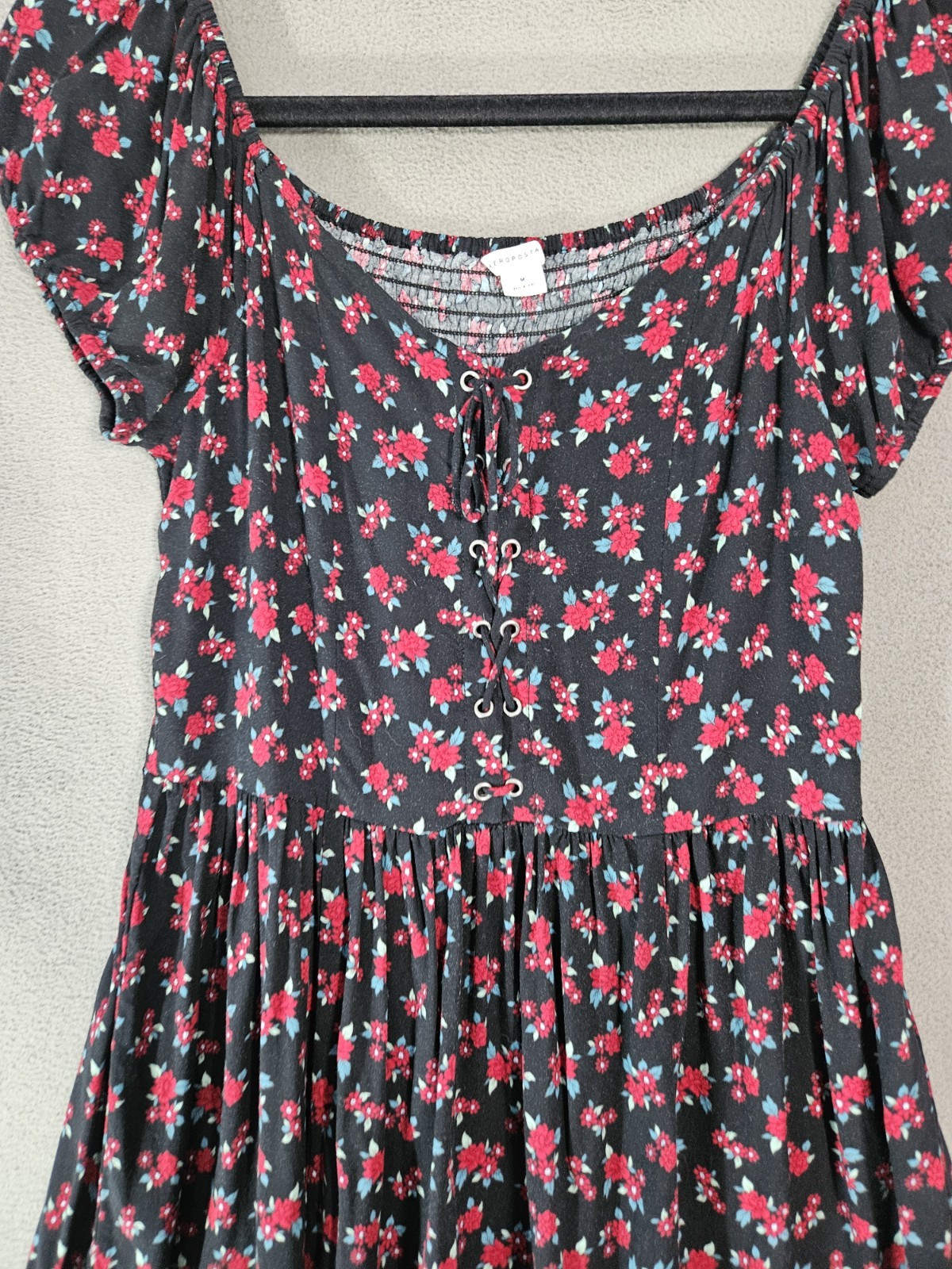 Aeropostale Medium Mini Dress Whimsy Goth Renaissance Black Red Floral Sweethear