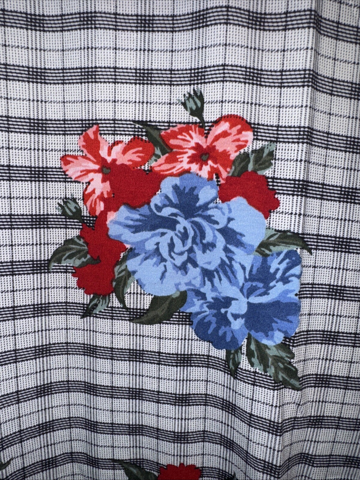 NWT LuLaRoe Medium Black White Plaid Blue Red Green Floral Carly Swing Dress
