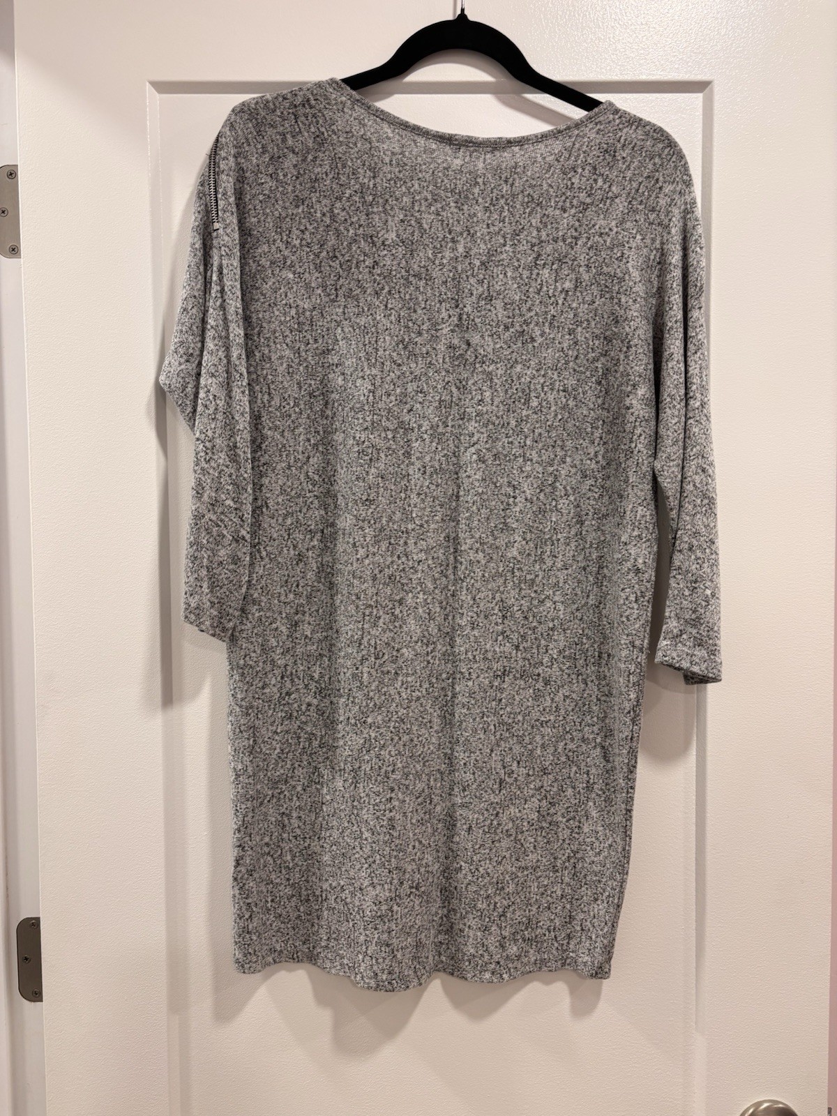 Cha Cha Vente Gray Speckled Knit Sweater Dress Size Small Zipper Detail Soft