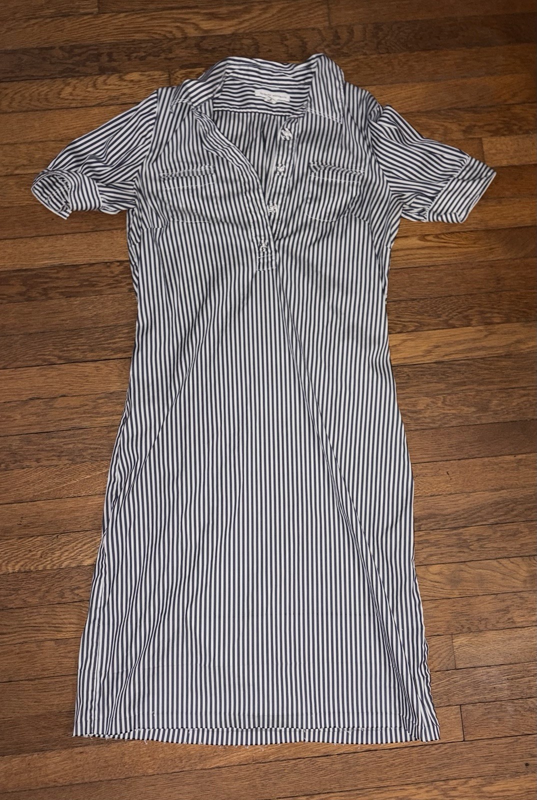 Banana Republic Grey White Stripe Dress Women’s Size 8 Short Sleeve Button Front