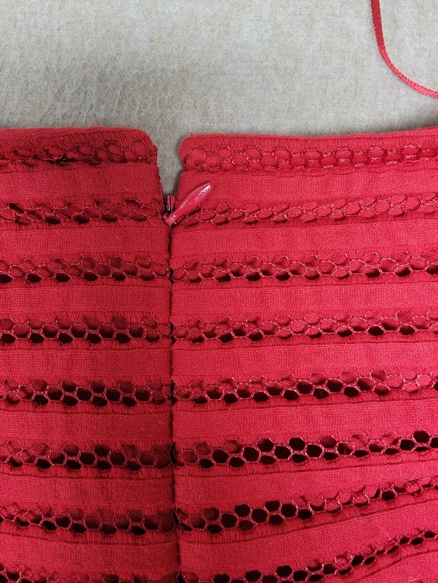 NWT~WARDROBE A~ Sleeveless Red Dress Size 8 Lace/Mesh Lined Back Zip V-Neck
