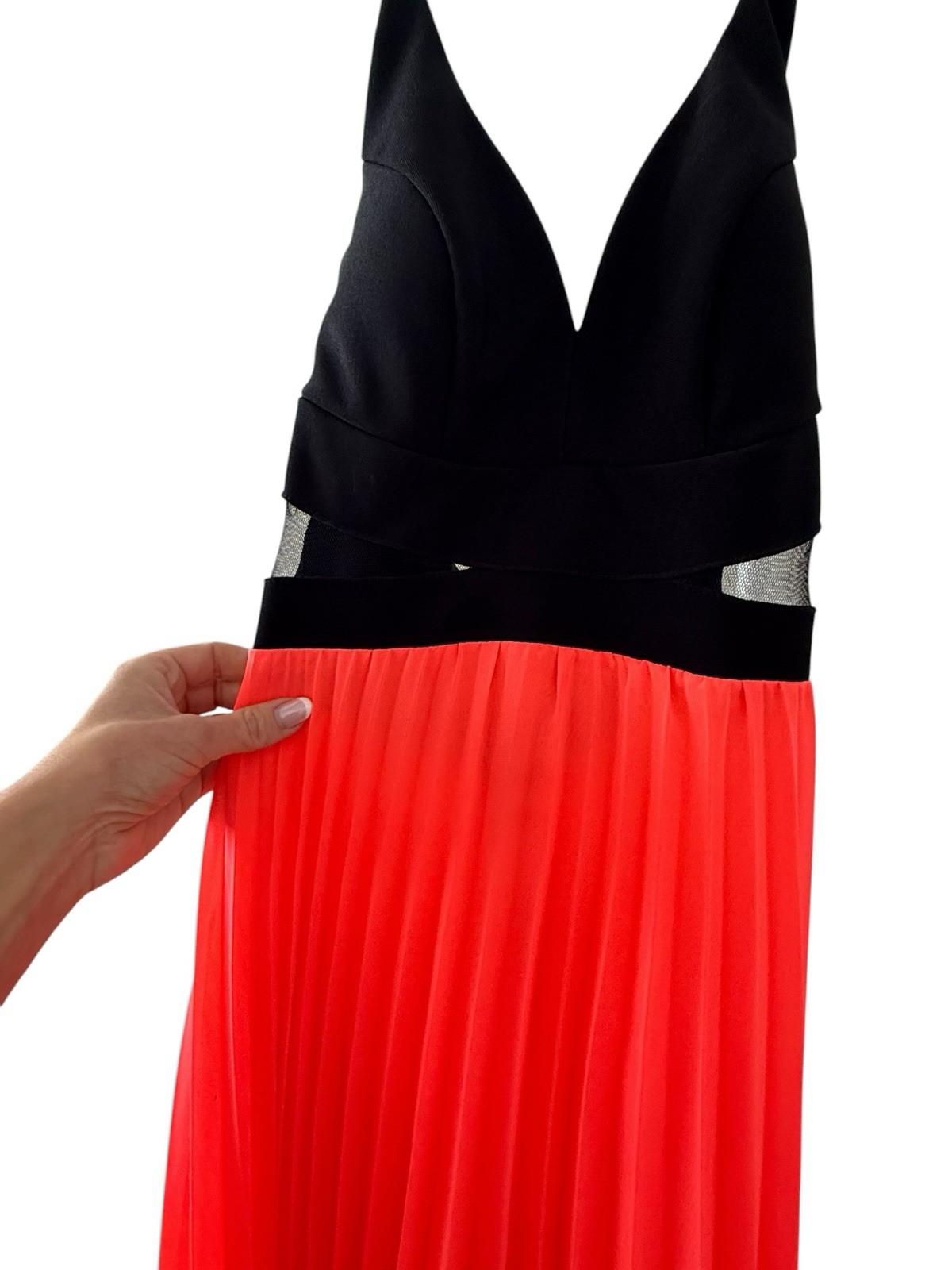 Crystal Doll Black & bright Red Pleated Chiffon Maxi Dress Cut Out Zip Size S