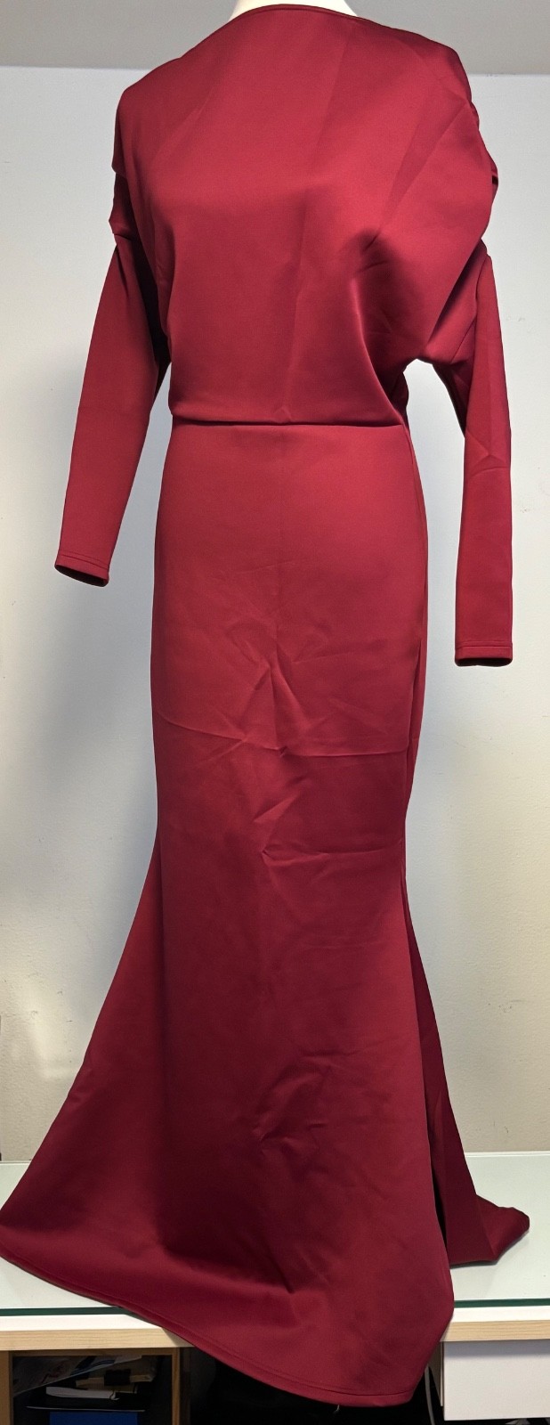 Deep Red Bodycon Evening Gown Formal Maxi Dress Curve Hugging Women’s L ❤️✨