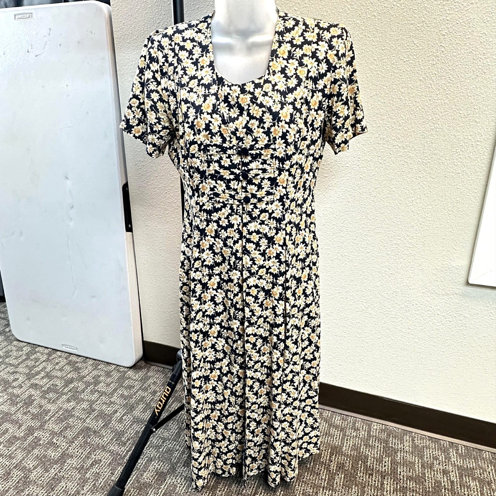 Vintage Betsy Lauren Dress Womens Petites 6 Black Daisy Floral Corset Midi
