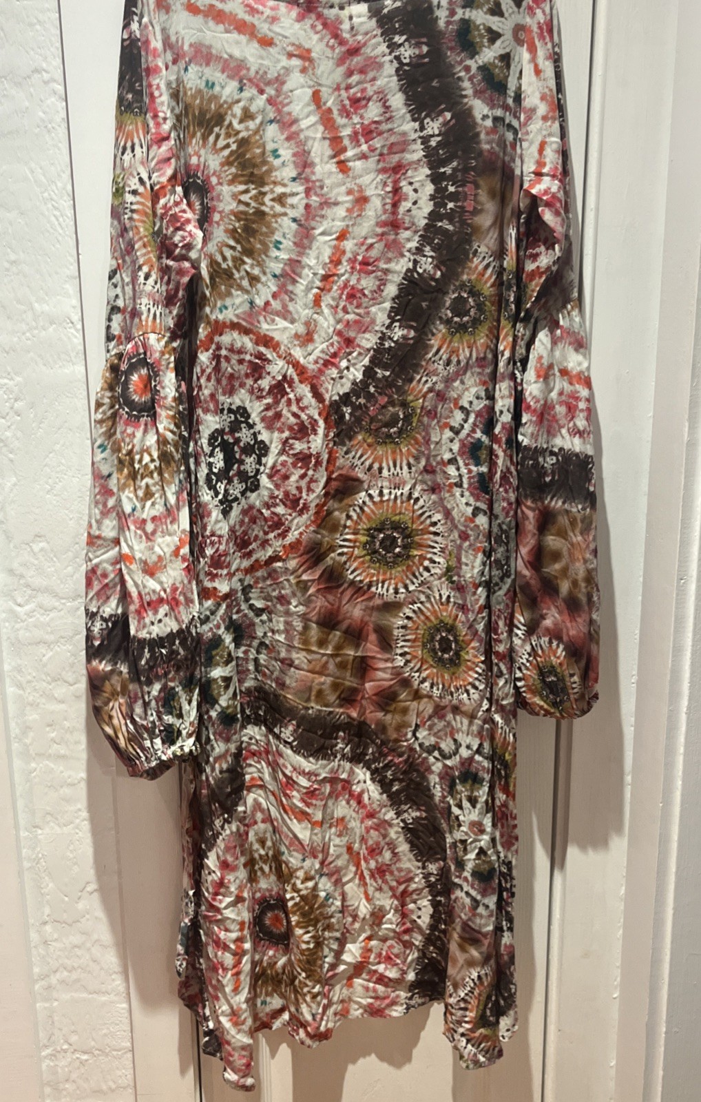 Stark X Red & tie-dye BoHo hippie, balloon, sleeves beach cover