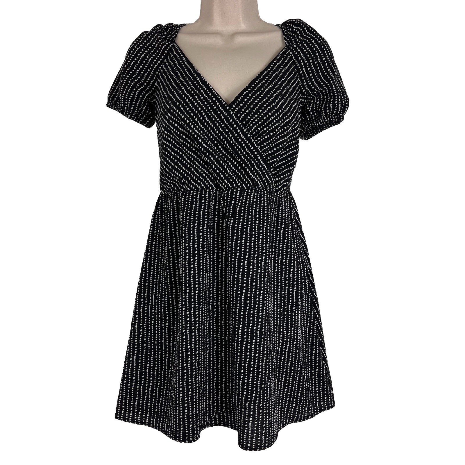 New Speechless Dress Women’s XS Short Sleeve V Neck A-Line Above Knee Black NWT
