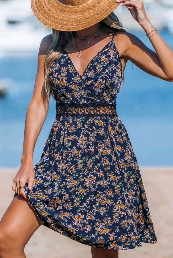 Nwt Cupshe Women’s Blue Ditsy Surplice Sleeveless Mini Dress Size Large