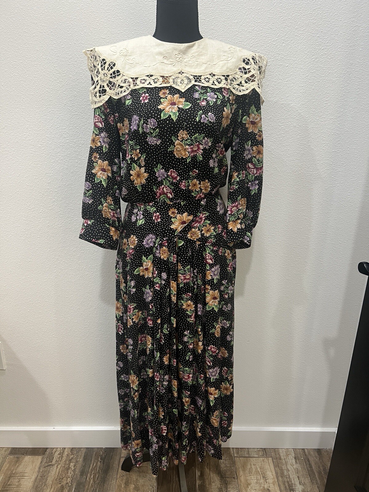 VTG 80s Jane Singer Womans Maxi Floral Dress w Battenburg Lace Cottage Core Sz 6