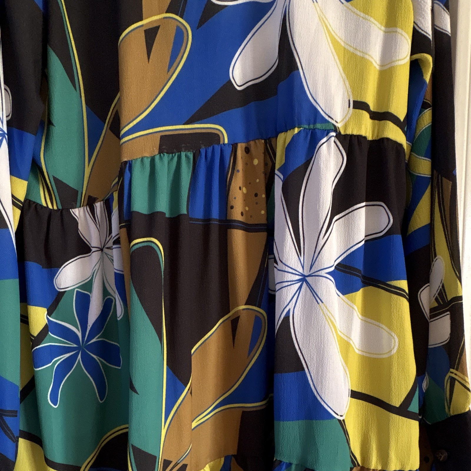 Missing Polynesia S/M Multicolor Floral Collared Long Sleeve Button Down Dress