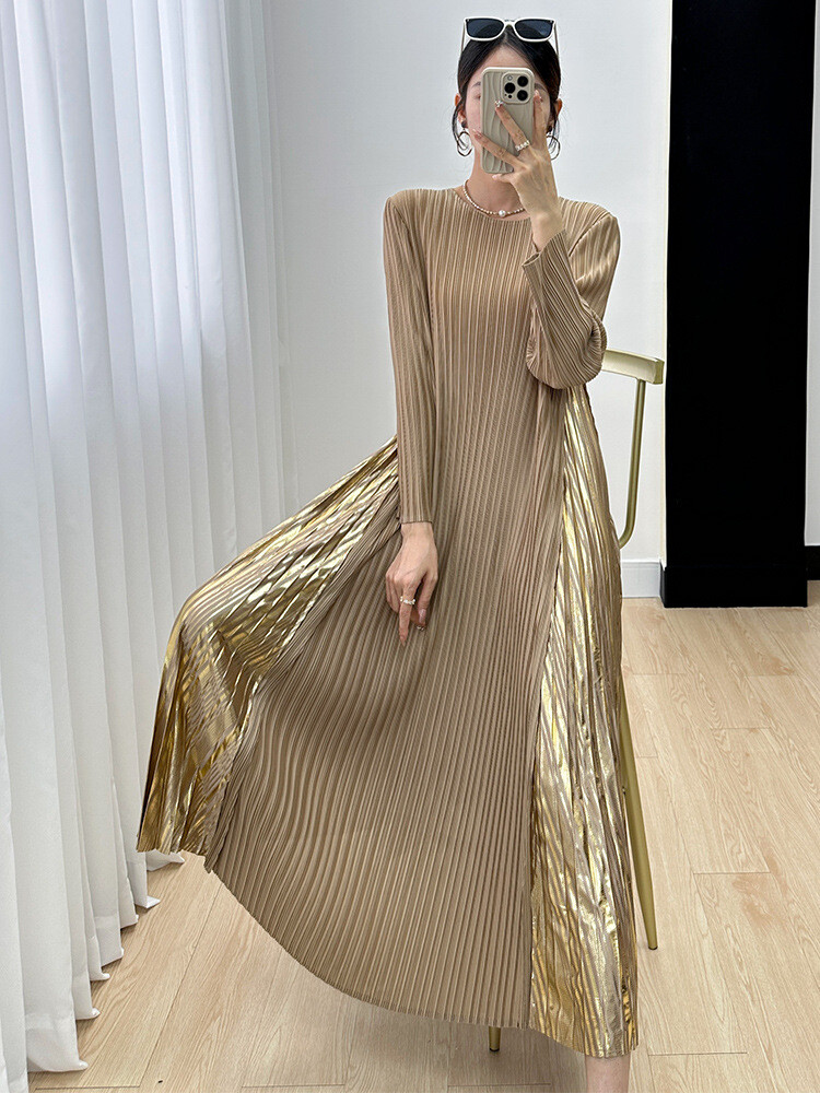 2024 New Fashion Elegant Pleats Fabric Round Neck Splicing Pleated Dress