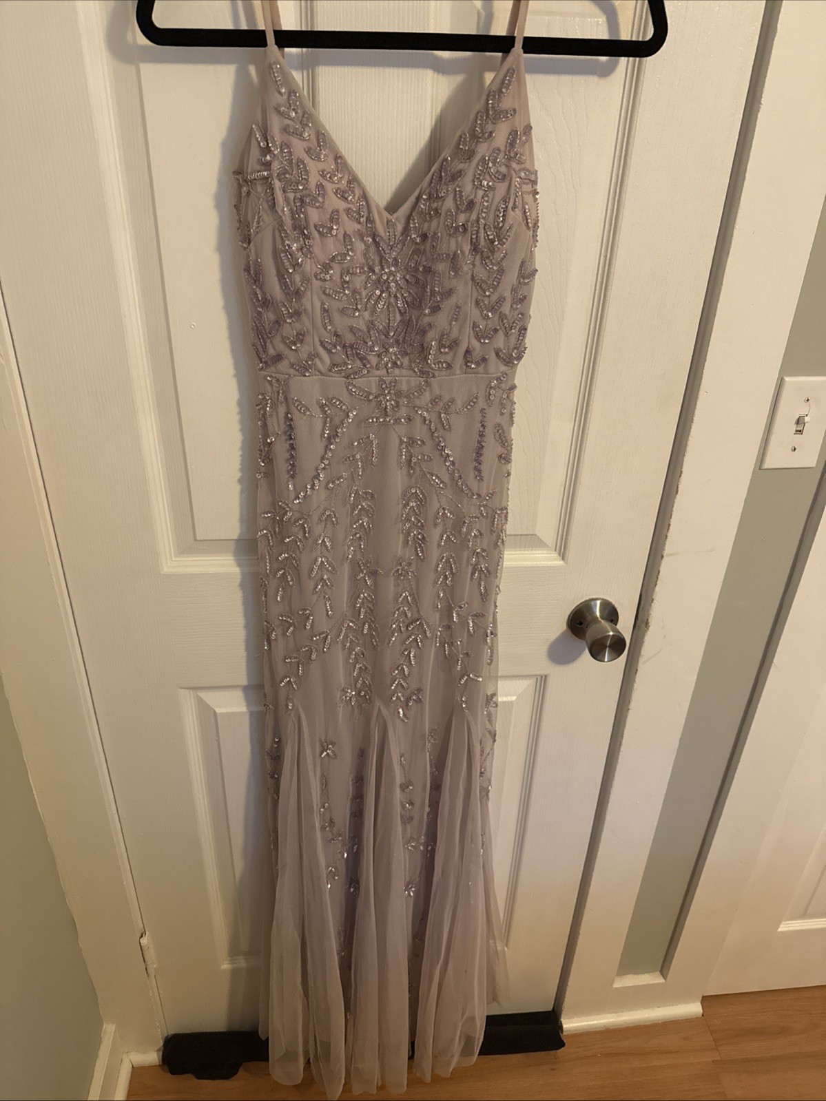 Marina Lavender Sequin Mesh Long Gown Dress Sleeveless V-Neck Regular Size 4