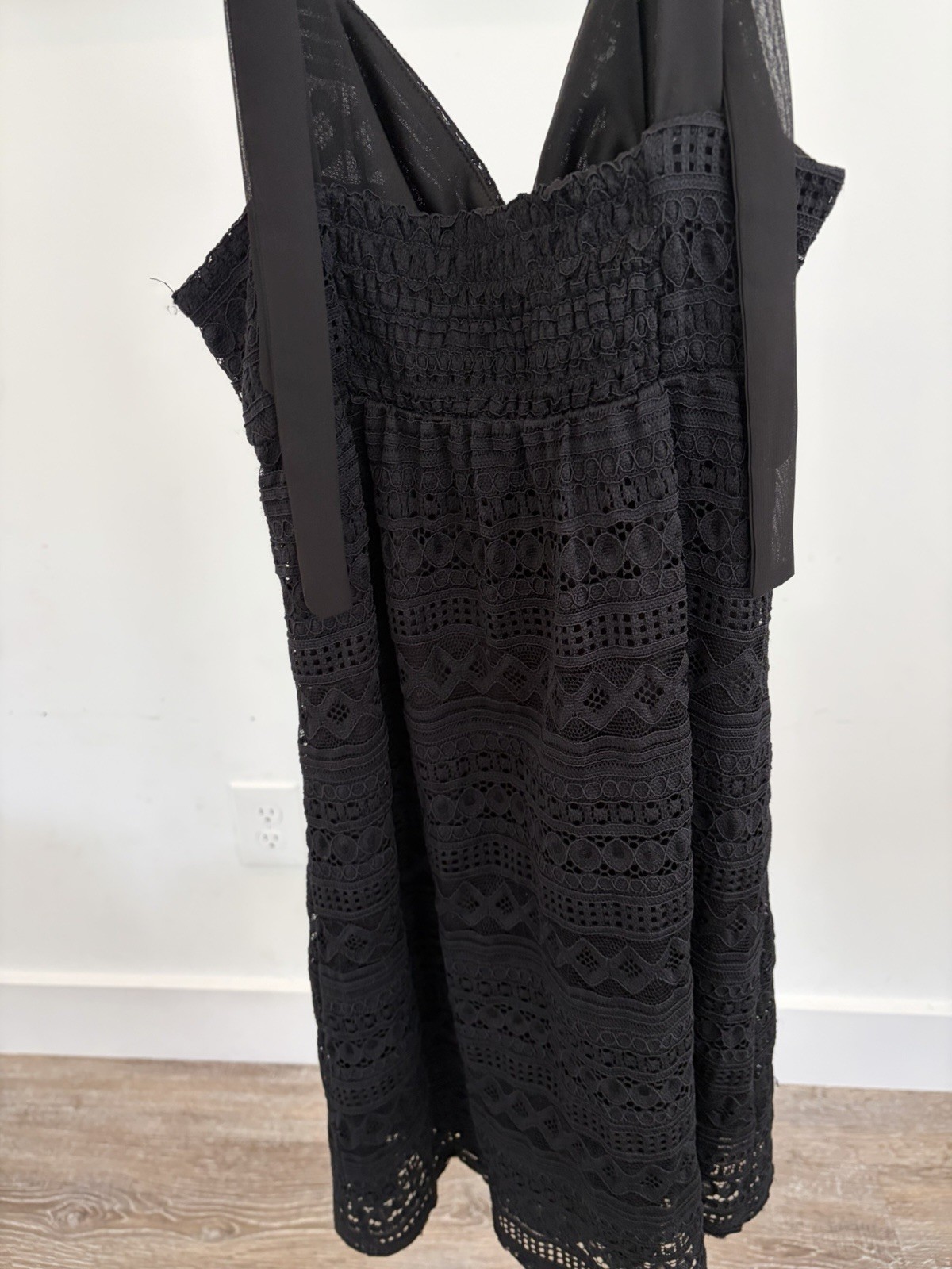 NWT SO® Black Lace Halter Dress – Women’s Size Small | Tie Neck | Kohl’s